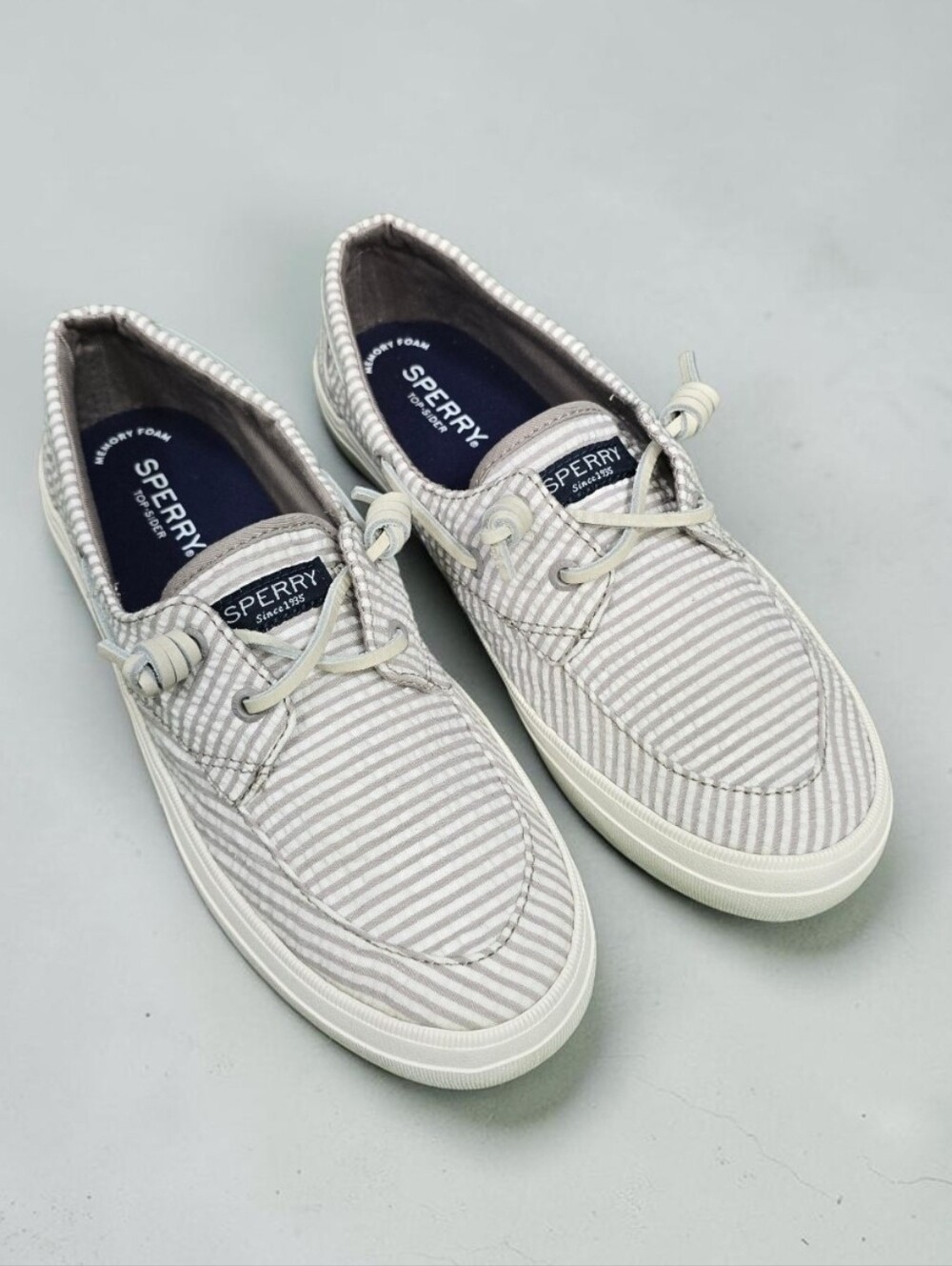 Sperry Crest Vibe Seerucker Grey White Spriped Womens Canvas Boat Shoes Size 8